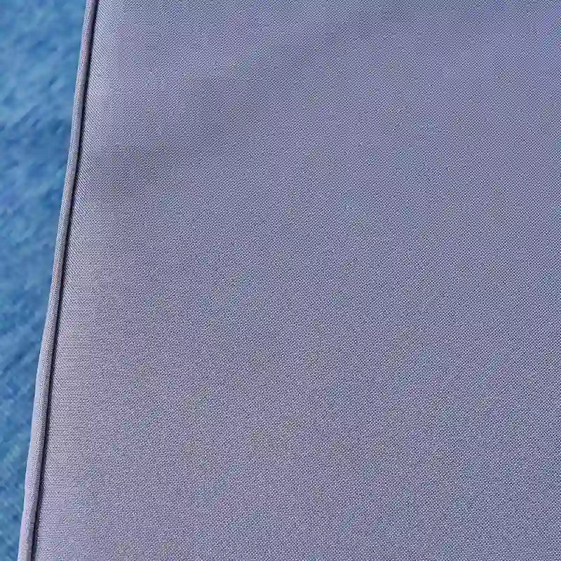 Ensemble bistro d'extérieur Casa Outdoor 2 places, rond, 71 cm, en bois d'acacia avec pieds en X, par Christopher Knight Home - Non disponible