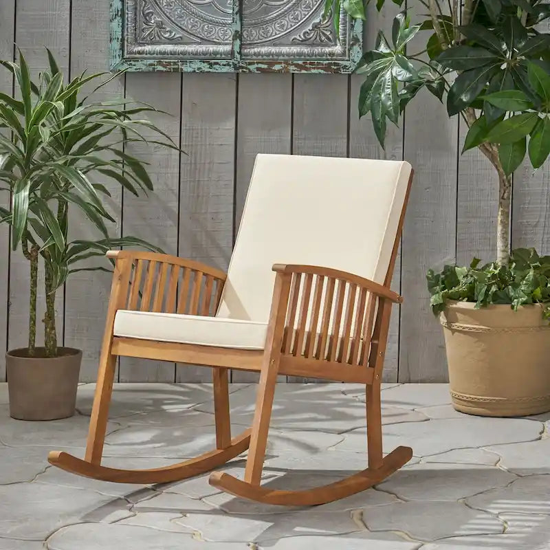Fauteuil à bascule inclinable résistant en bois d'acacia Cusp Barn, structure robuste en bois dur avec fonction bascule