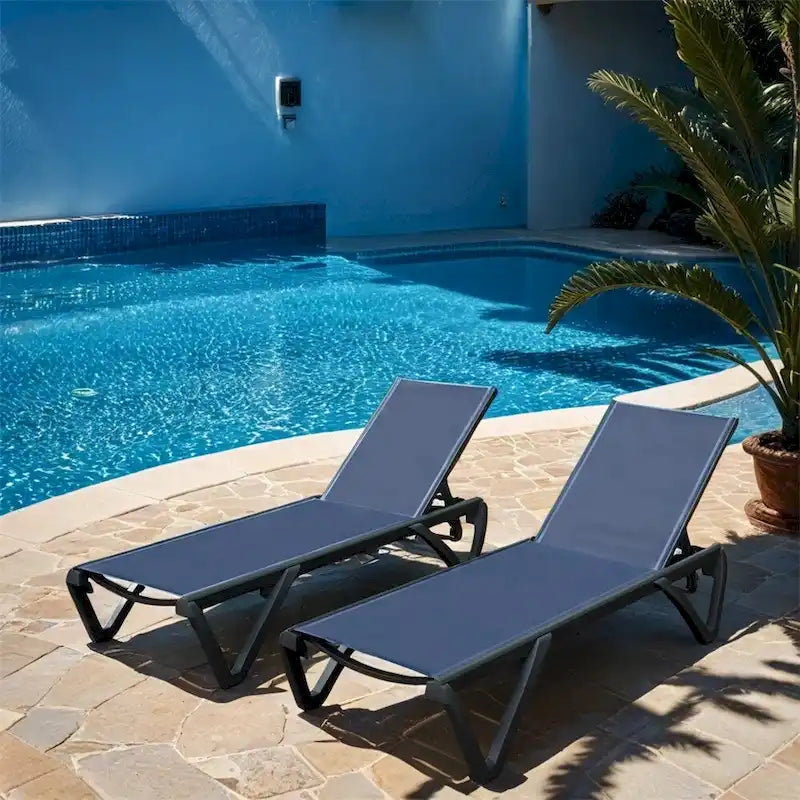 Chaises longues de patio avec dossier réglable et roulettes (lot de 2) - Non disponible