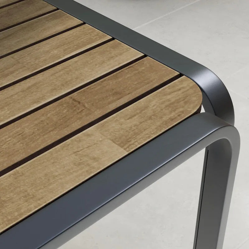 Ensemble table carrée et quatre chaises d'extérieur Finn 5 pièces par Homestyles