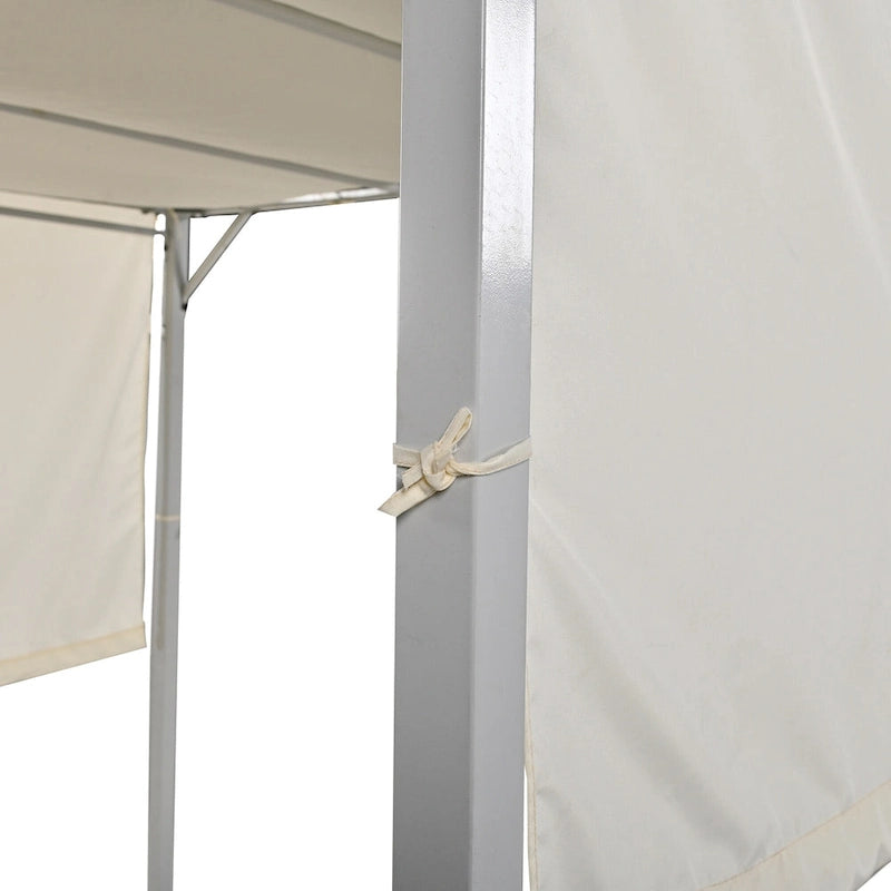 Bain de soleil d'extérieur avec coussins